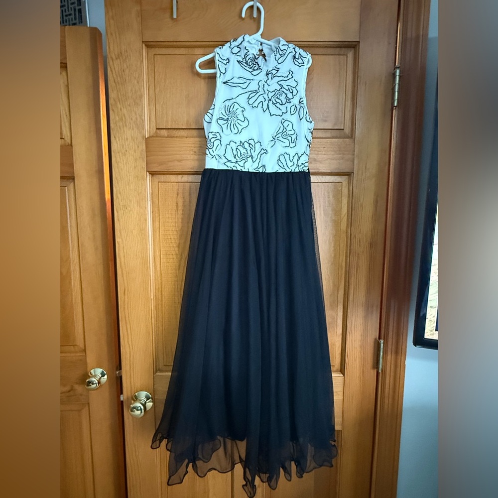 Speechless Black and White Floral Kids Dress